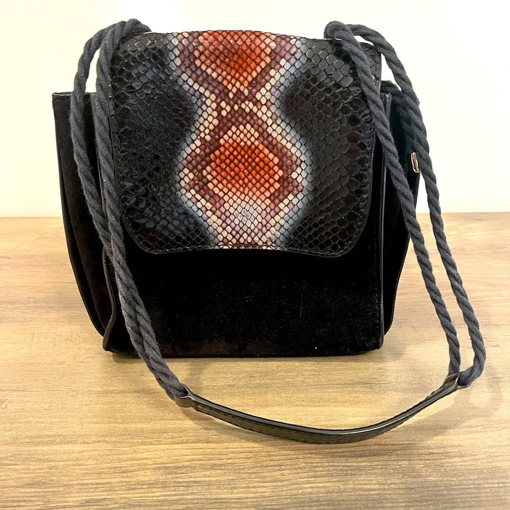 URBAN OUTFITTERS Outer 100% Cow Leather Black Purse Crossbody With Snake Print